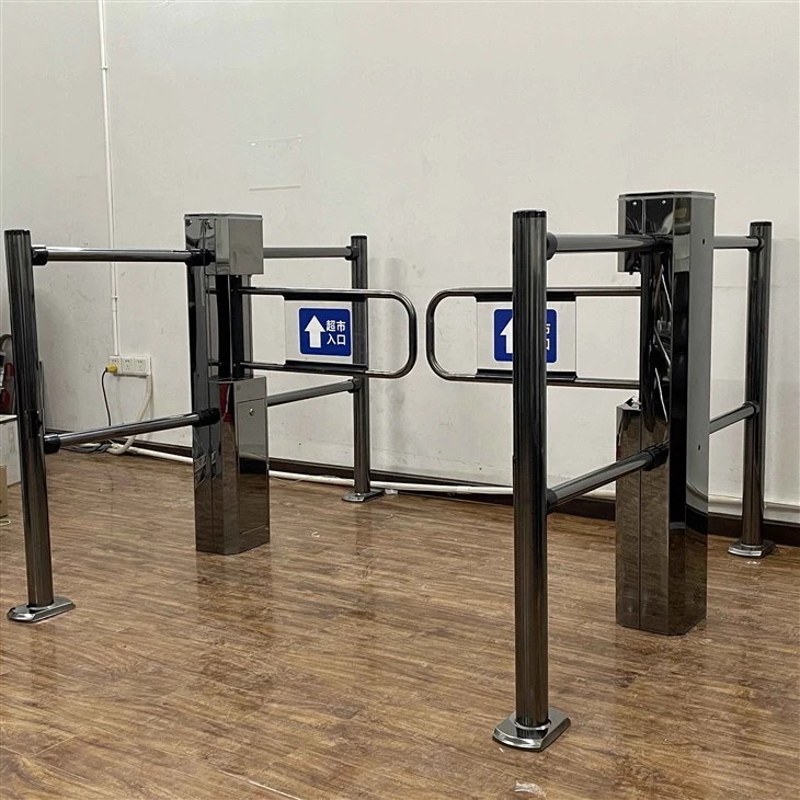 Porta a induzione automatica del supermercato